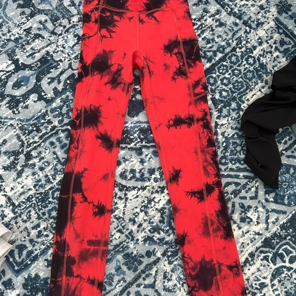 lululemon leggings size 2 - Picture 2 of 2